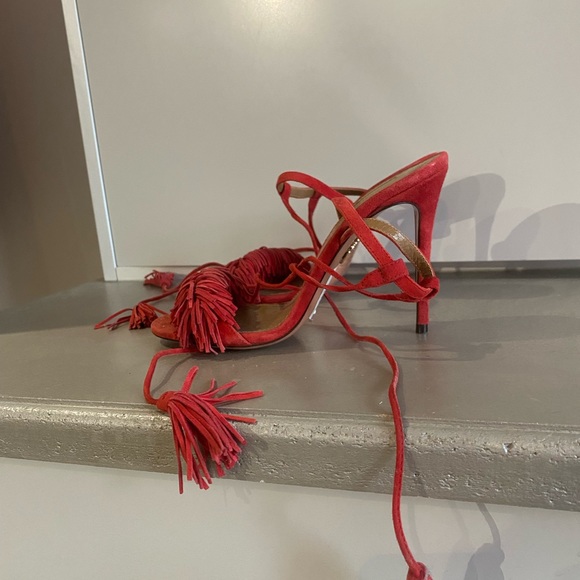Aquazzura Wild Thing Red Suede Tassel Sandals - Picture 4 of 7